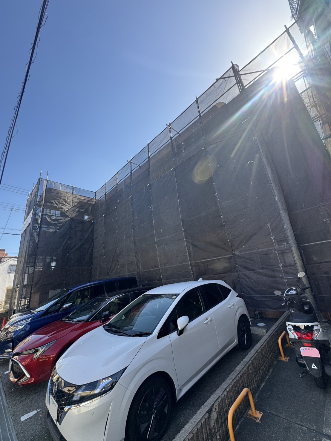 西宮市 ヴェルデ樋口 改修工事用仮設足場施工写真